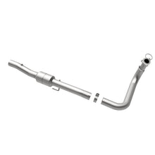 Load image into Gallery viewer, MagnaFlow Direct Fit Catalytic Converter 00-06 Chevy/GMC Driver Side