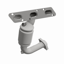 Load image into Gallery viewer, MagnaFlow Direct Fit Catalytic Converter MPV- 00-01 6 2.5L OEM