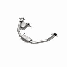 Load image into Gallery viewer, MagnaFlow Direct Fit Catalytic Converter Taurus 96-99 3.0L