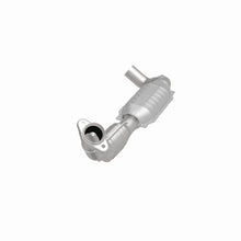 Load image into Gallery viewer, MagnaFlow Direct Fit Catalytic Converter 01-02 Ford F-150 5.4L