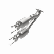 Load image into Gallery viewer, MagnaFlow Direct Fit Catalytic Converter 00-01 Cherokee 4L frt OEM