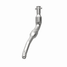 Load image into Gallery viewer, MagnaFlow Direct Fit Catalytic Converter 2014-2016 Land Rover LR4 V6 3 OEM Underbody