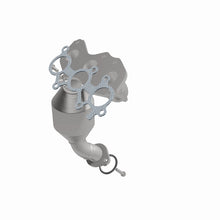 Load image into Gallery viewer, MagnaFlow Direct Fit Catalytic Converter 11-15 Sienna 3.5 Manifold