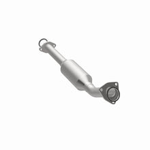 Load image into Gallery viewer, MagnaFlow Direct Fit Catalytic Converter OEM 2003-2004 Toyota Tundra Underbody - 28.75in Length