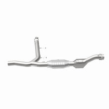 Load image into Gallery viewer, MagnaFlow Direct Fit Catalytic Converter F150 Truck 97-98 V8 4.6L 2W