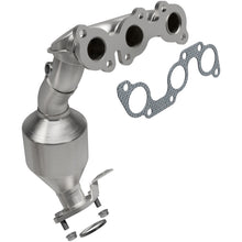 Load image into Gallery viewer, MagnaFlow Direct Fit Catalytic Converter 04-06 Lexus RX330 3.3L D/S