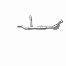 Load image into Gallery viewer, MagnaFlow Direct Fit Catalytic Converter 99-00 Ford F-150 4.6L