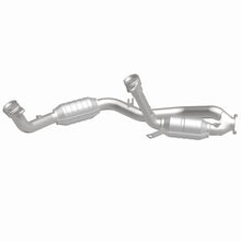 Load image into Gallery viewer, MagnaFlow Direct Fit Catalytic Converter 96-99 Taurus 3.4L Front C