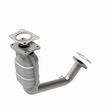 Load image into Gallery viewer, MagnaFlow Direct Fit Catalytic Converter 00 Ford Focus 2.0L Code P