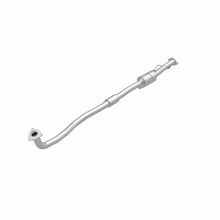 Load image into Gallery viewer, MagnaFlow Direct Fit Catalytic Converter 1989-1990 CAMRY 2.0L Underbody