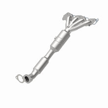 Load image into Gallery viewer, MagnaFlow Direct Fit Catalytic Converter 08-09 Ford Focus 2.0L