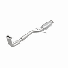 Load image into Gallery viewer, MagnaFlow Direct Fit Catalytic Converter 99-01 Hyundai Sonata 2.4L