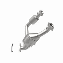 Load image into Gallery viewer, MagnaFlow Direct Fit Catalytic Converter 03-04 Ranger 3.0L