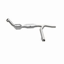 Load image into Gallery viewer, MagnaFlow Direct Fit Catalytic Converter 01 Ford Trucks 4.6L