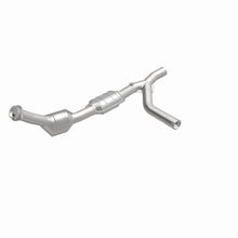 Load image into Gallery viewer, MagnaFlow Direct Fit Catalytic Converter 97-98 E150/E250 4.2L PS