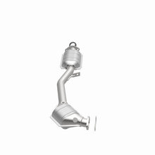 Load image into Gallery viewer, MagnaFlow DF Cat Conv 99-05 Subaru Forester/96-97 &amp; 99-05 Impreza/01-03 Legacy/00-05 Outback Frt/Rr