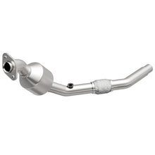 Load image into Gallery viewer, MagnaFlow Direct Fit Catalytic Converter 02-03 Freelander 2.5L