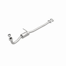 Load image into Gallery viewer, MagnaFlow Direct Fit Catalytic Converter Geo-Suzuki 89 94