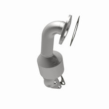 Load image into Gallery viewer, MagnaFlow Direct Fit Catalytic Converter 10-17 Ford Taurus/10-16 Lincoln MKT V6-3.5L