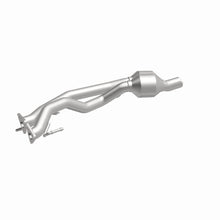 Load image into Gallery viewer, MagnaFlow Direct Fit Catalytic Converter 07 VW Touareg 3.6L Rear