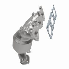 Load image into Gallery viewer, MagnaFlow Direct Fit Catalytic Converter 13-14 Santa Fe 3.3L Manifold
