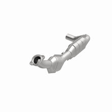 Load image into Gallery viewer, MagnaFlow Direct Fit Catalytic Converter 03-04 Exped 4.6L Driver Side