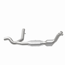 Load image into Gallery viewer, MagnaFlow Direct Fit Catalytic Converter 99-00 Ford Exped 4.6L