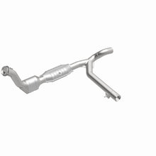 Load image into Gallery viewer, MagnaFlow Direct Fit Catalytic Converter 99-00 Ford Exped 4.6L
