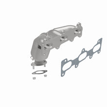 Load image into Gallery viewer, MagnaFlow Direct Fit Catalytic Converter 02-06 Hyundai Sonata 2.7L