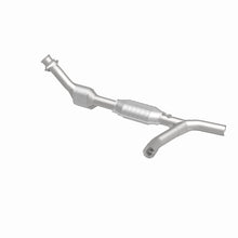 Load image into Gallery viewer, MagnaFlow Direct Fit Catalytic Converter 01-03 Ford E150 4.2L Passenger Side