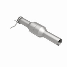 Load image into Gallery viewer, MagnaFlow Direct Fit Catalytic Converter 03-05 Ford F250/350 SD 6.0