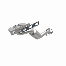 Load image into Gallery viewer, MagnaFlow Direct Fit Catalytic Converter BMW 3 01-05 Front