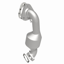 Load image into Gallery viewer, MagnaFlow Direct Fit Catalytic Converter 10-17 Ford Taurus/10-16 Lincoln MKT V6-3.5L