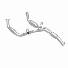 Load image into Gallery viewer, MagnaFlow Direct Fit Catalytic Converter 11-13 Chev Silverado 2500 HD/3500 HD 6.0L