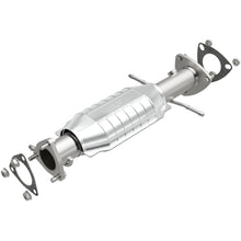 Load image into Gallery viewer, MagnaFlow Direct Fit Catalytic Converter GM S10 4.3L 4WD