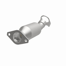 Load image into Gallery viewer, MagnaFlow Direct Fit Catalytic Converter 12-16 Toyota Prius C 1.5L