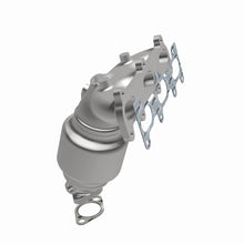 Load image into Gallery viewer, MagnaFlow Direct Fit Catalytic Converter 07-09 Hyundai Santa Fe 2.7L