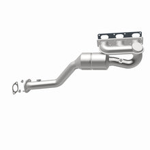 Load image into Gallery viewer, MagnaFlow Direct Fit Catalytic Converter BMW 5 99-00 Front