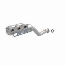 Load image into Gallery viewer, MagnaFlow Direct Fit Catalytic Converter BMW 5 99-00 Front