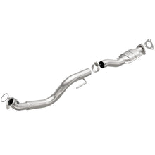 Load image into Gallery viewer, MagnaFlow Direct Fit Catalytic Converter 03-07 GM 2500/3500 Passenger Side