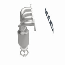 Load image into Gallery viewer, MagnaFlow Direct Fit Catalytic Converter 09-10 Kia Sportage 2.0L