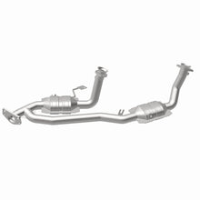 Load image into Gallery viewer, MagnaFlow Direct Fit Catalytic Converter 04 Ford Freestar 3.9L