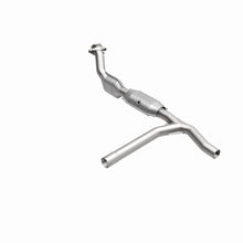Load image into Gallery viewer, MagnaFlow Direct Fit Catalytic Converter 01 Ford Trucks 4.6L