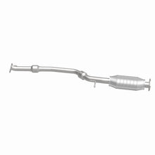 Load image into Gallery viewer, MagnaFlow Direct Fit Catalytic Converter 99-02 Lanos 1.6 rear OEM