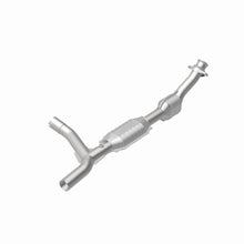 Load image into Gallery viewer, MagnaFlow Direct Fit Catalytic Converter 00-03 Ford Van 4.2L OEM