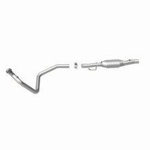 Load image into Gallery viewer, MagnaFlow Direct Fit Catalytic Converter 99-02 Dodge Dakota 2.5L 2WD
