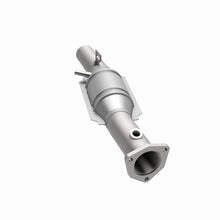 Load image into Gallery viewer, MagnaFlow Direct Fit Catalytic Converter 95 Volkswagen Golf 2.8L