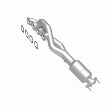 Load image into Gallery viewer, MagnaFlow Direct Fit Catalytic Converter BMW 5 99-00 P/S OEM
