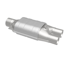 Load image into Gallery viewer, MagnaFlow Universal Catalytic Converter 2.5/2 single/dual O2 OEM