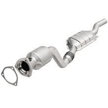 Load image into Gallery viewer, MagnaFlow Direct Fit Catalytic Converter 03 Volkswagen Passat 2.8L
